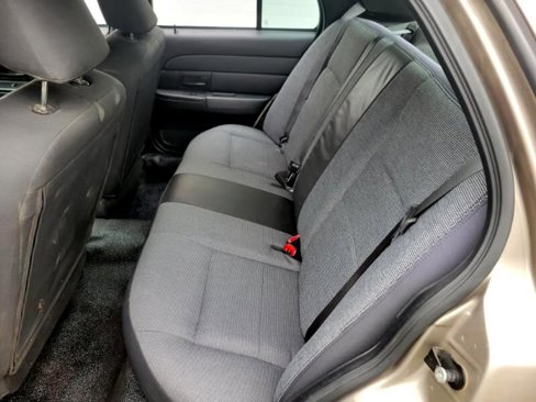 Used 2007 Ford Crown Victoria Police Interceptor image 21