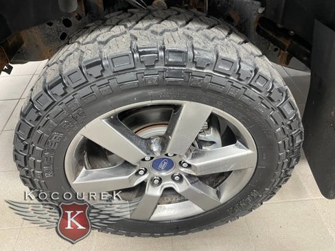 Used 2017 Ford F150 XLT w/ Equipment Group 301A Mid image 9