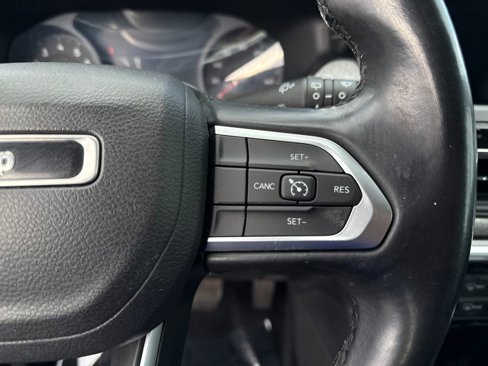 Used 2022 Jeep Compass Latitude image 25