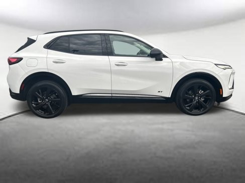 Used 2024 Buick Envision Sport Touring image 6