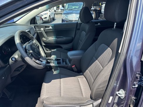 Used 2020 Kia Sportage LX image 10