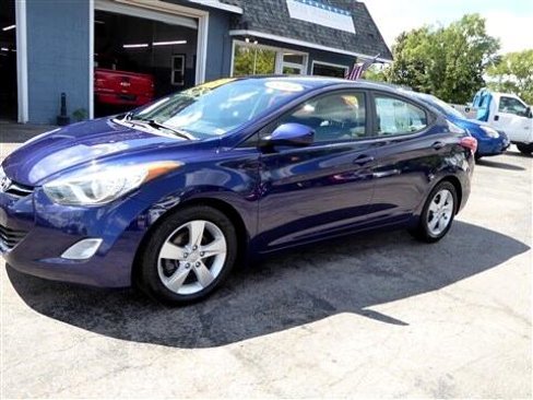 Used 2013 Hyundai Elantra GLS w/ Preferred Pkg image 3