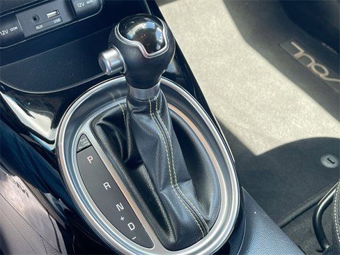 Used 2015 Kia Soul + image 7