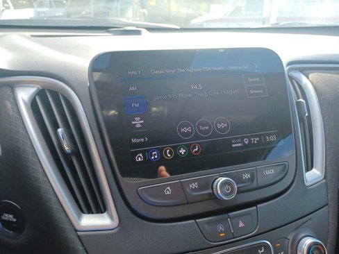 Used 2022 Chevrolet Malibu LT image 10