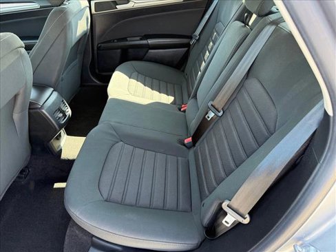 Used 2020 Ford Fusion SE image 21