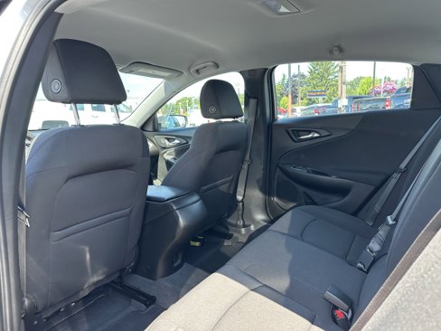 Used 2021 Chevrolet Malibu LS image 17