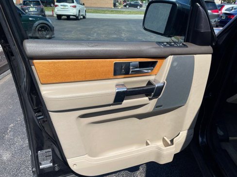 Used 2013 Land Rover LR4 HSE image 17