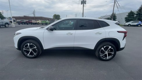 Certified 2024 Chevrolet Trax RS w/ Driver Confidence Package image 5