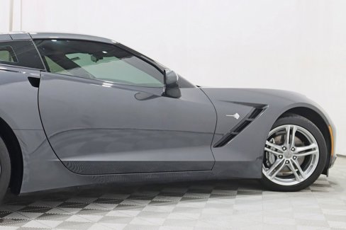 Used 2017 Chevrolet Corvette Stingray Coupe w/ 1LT image 9