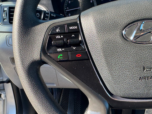 Used 2017 Hyundai Sonata SE image 18