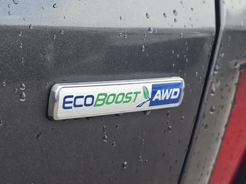Used 2020 Ford Escape SE image 15
