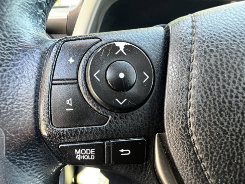 Used 2013 Toyota RAV4 Limited image 19