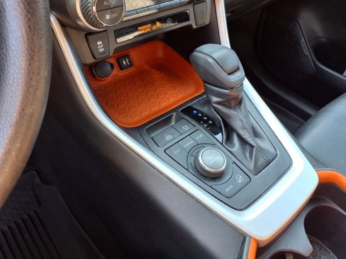Used 2019 Toyota RAV4 Adventure image 19