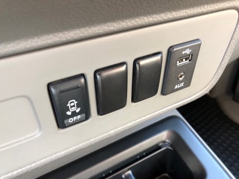 Used 2019 Nissan NV 1500 SV image 27