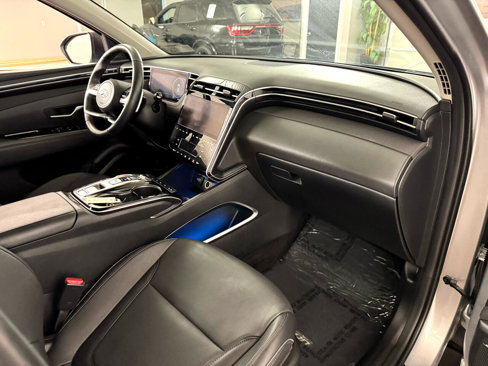 Used 2023 Hyundai Tucson Limited image 44