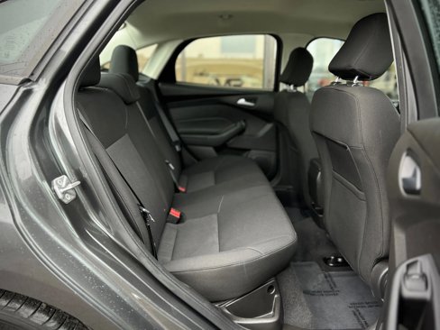 Used 2017 Ford Focus SE image 18