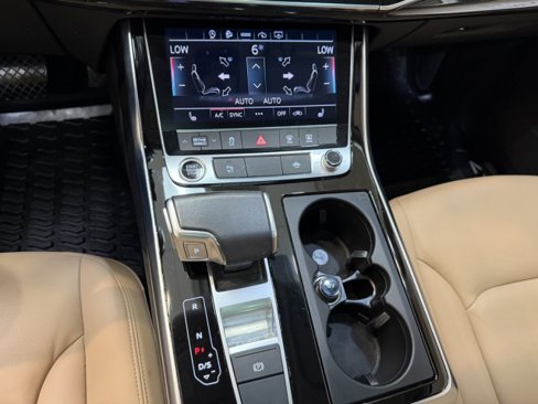 Used 2023 Audi Q7 2.0T Premium image 12