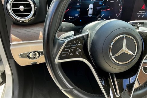 Used 2021 Mercedes-Benz E 350 4MATIC Sedan w/ Premium Package image 11