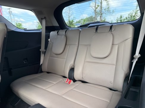Used 2021 Ford Explorer Limited w/ Equipment Group 301A image 24