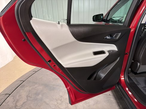 Used 2019 Chevrolet Equinox Premier image 17