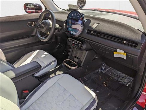 Certified 2025 MINI Cooper 2-Door Hardtop image 20