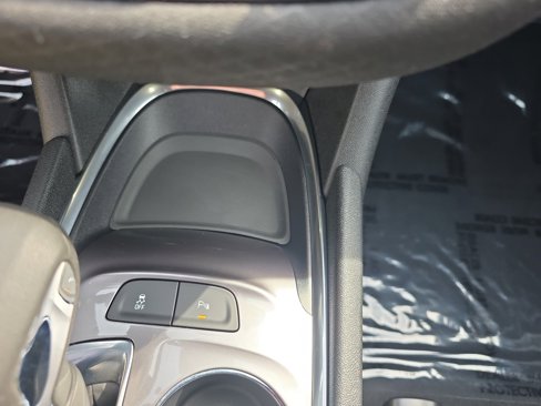 Used 2021 Chevrolet Malibu LT image 20