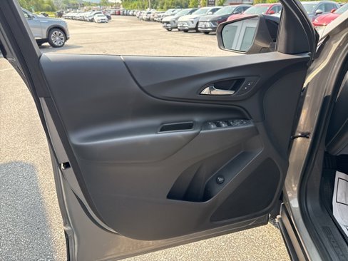 Used 2019 Chevrolet Equinox LT image 16