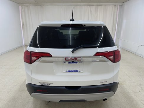 Used 2019 GMC Acadia SLE w/ LPO, Floor Liner Package image 4