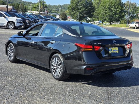 Used 2023 Nissan Altima 2.5 SV image 24