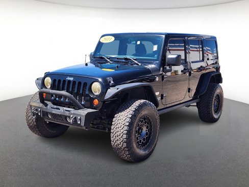 Used 2011 Jeep Wrangler Unlimited 70th Anniversary w/ Connectivity Group image 2