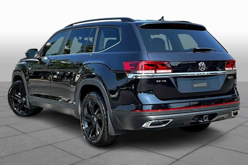 Used 2022 Volkswagen Atlas SE w/ Black Wheel Package image 11