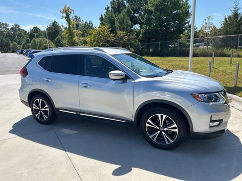 Used 2018 Nissan Rogue SL image 7