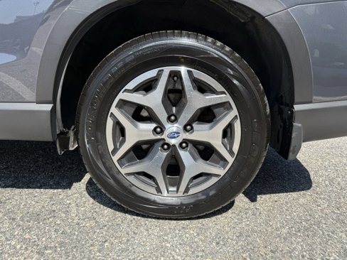 Used 2021 Subaru Forester Premium image 18