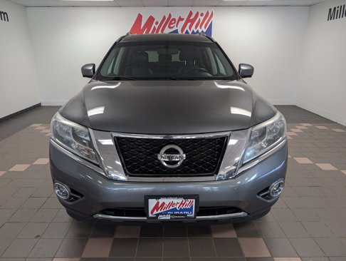 Used 2015 Nissan Pathfinder Platinum w/ Family Entertainment Package image 6