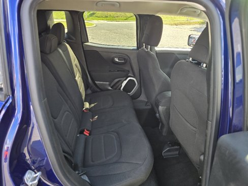 Used 2018 Jeep Renegade Latitude image 13