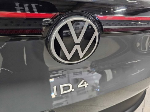 Used 2023 Volkswagen ID.4 S image 16