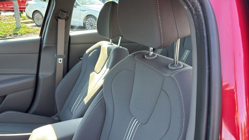 Used 2023 Hyundai Elantra SEL w/ Convenience Package image 25