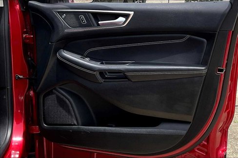 Used 2022 Ford Edge Titanium image 19