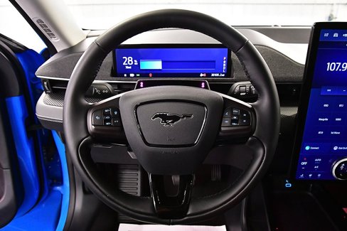Used 2024 Ford Mustang Mach-E Premium image 19