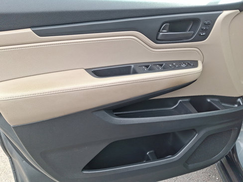 Used 2018 Honda Odyssey EX-L image 14