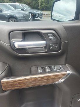 Used 2019 Chevrolet Silverado 1500 High Country image 10