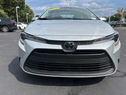 Used 2024 Toyota Corolla LE image 2