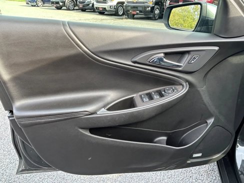 Used 2016 Chevrolet Malibu LT w/ Leather Package image 11