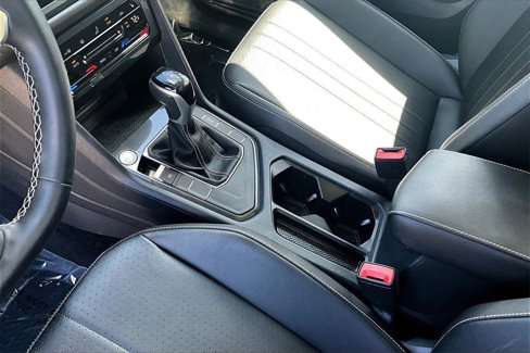 Certified 2022 Volkswagen Tiguan SE w/ Panoramic Sunroof Package image 22