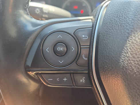 Used 2021 Toyota Venza Limited image 19