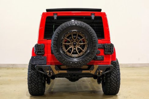 Used 2024 Jeep Wrangler Unlimited Rubicon w/ Technology Group image 37