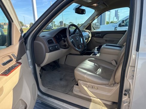 Used 2012 GMC Yukon SLT w/ SLT-2 Equipment Package image 12