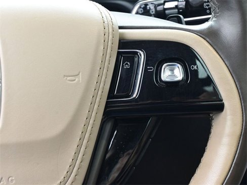 Used 2020 Lincoln Aviator Reserve w/ Equipment Group 202A image 10