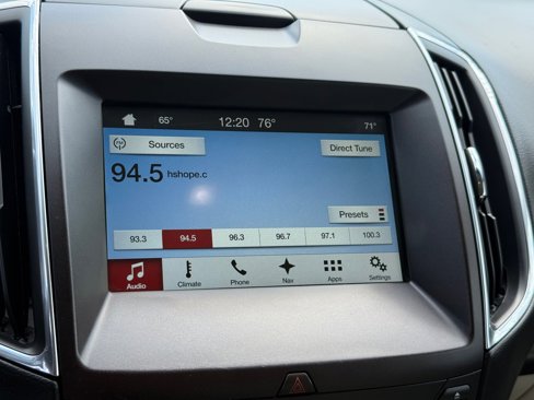 Used 2018 Ford Edge Titanium w/ Technology Package image 22