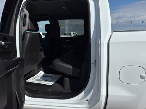 Used 2020 Chevrolet Silverado 1500 LTZ w/ LTZ Convenience Package image 17